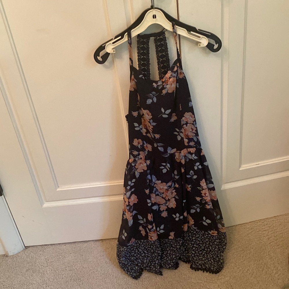 Prettiest flower dress from Abercrombie kids! Size 11/12.